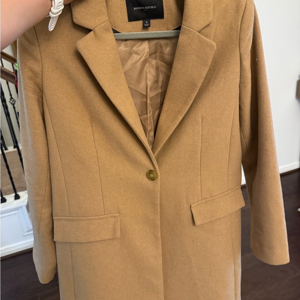 Banana Republic Women's Tan Coat